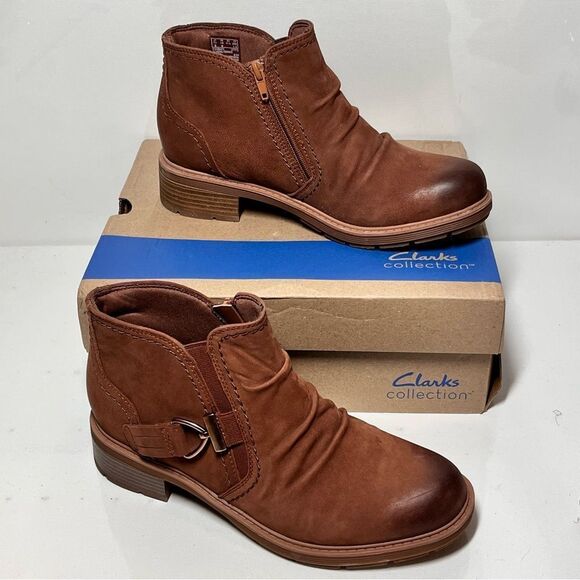 Clarks Collection Hearth Fay Leather Ankle Boot - Picture 1 of 6